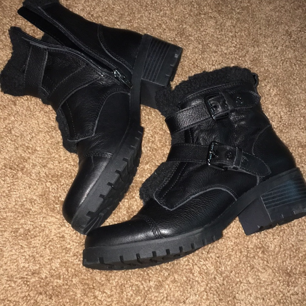 Anne Klein snow boots black leather